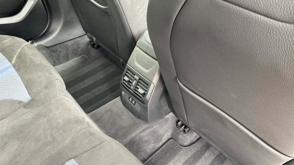 BMW 1 Series M135i xDrive 5dr Step Auto Petrol Hatchback - Image 37