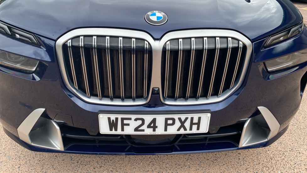 BMW X7 xDrive40i MHT Excellence 5dr Step Auto Petrol Estate - Image 31