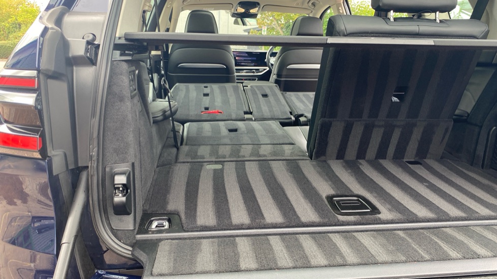 BMW X7 xDrive40i MHT Excellence 5dr Step Auto Petrol Estate - Image 42