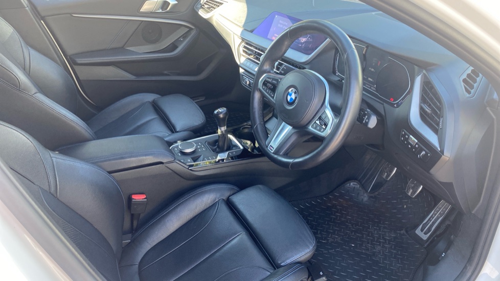 BMW 1 Series 118i M Sport 5dr Petrol Hatchback - Image 6