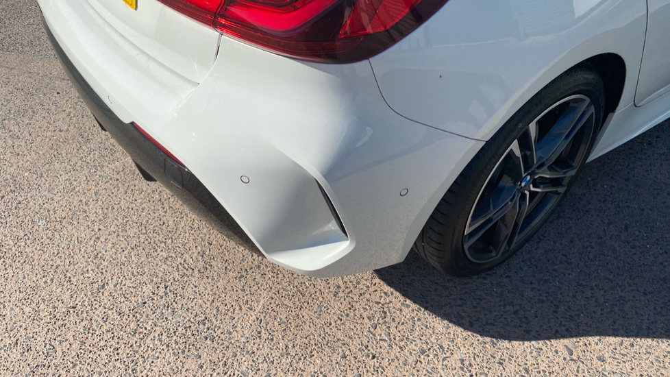 BMW 1 Series 118i M Sport 5dr Petrol Hatchback - Image 28