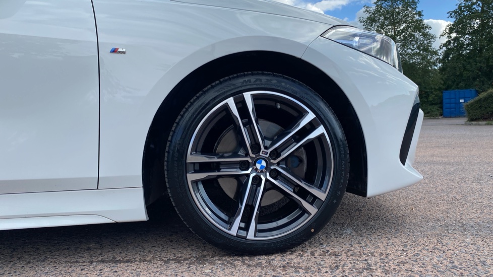 BMW 1 Series 118i [136] M Sport 5dr Step Auto Petrol Hatchback - Image 14
