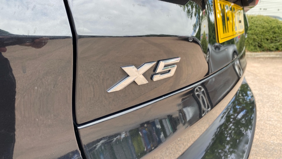 BMW X5 xDrive30d MHT M Sport 5dr Auto Diesel Estate - Image 34