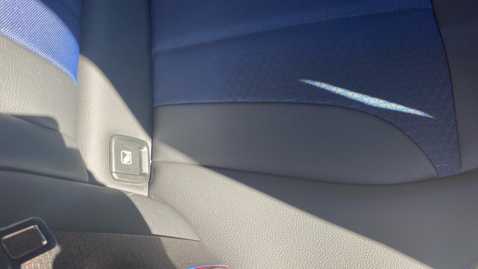 BMW 1 Series 118i M Sport 5dr Step Auto Petrol Hatchback - Image 35