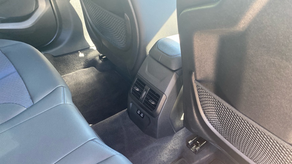 BMW 1 Series 118i M Sport 5dr Step Auto Petrol Hatchback - Image 36