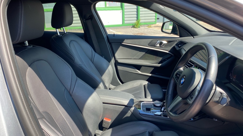 BMW 1 Series 118i [136] M Sport 5dr Step Auto [LCP] Petrol Hatchback - Image 11