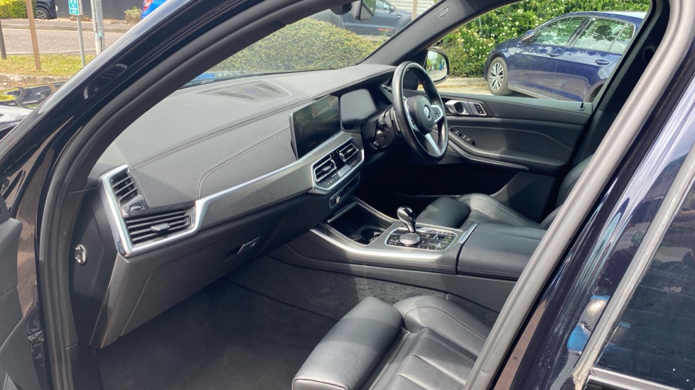 BMW X5 xDrive30d MHT M Sport 5dr Auto Diesel Estate - Image 7
