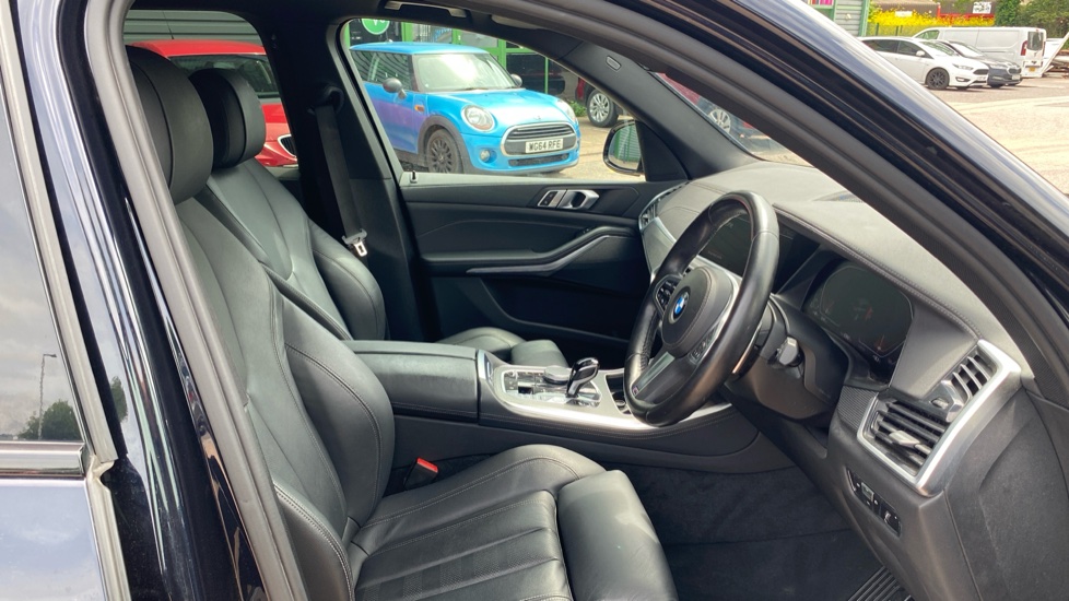BMW X5 xDrive30d MHT M Sport 5dr Auto Diesel Estate - Image 11