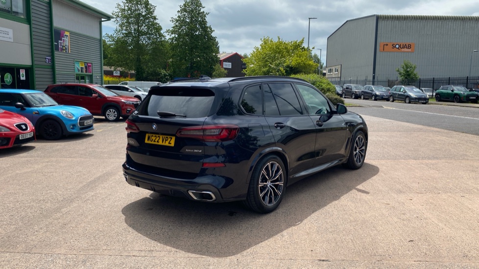 BMW X5 xDrive30d MHT M Sport 5dr Auto Diesel Estate - Image 27