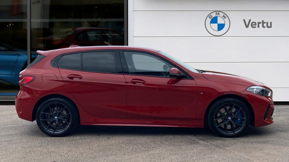 BMW 1 Series 118i [136] M Sport 5dr Step Auto [LCP] Petrol Hatchback - Image 3