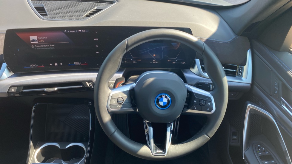 BMW iX1 150kW eDrive20 Shadow Edition 65kWh 5dr Auto Electric Estate - Image 5