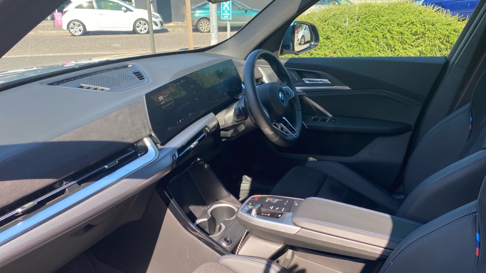 BMW iX1 150kW eDrive20 Shadow Edition 65kWh 5dr Auto Electric Estate - Image 7