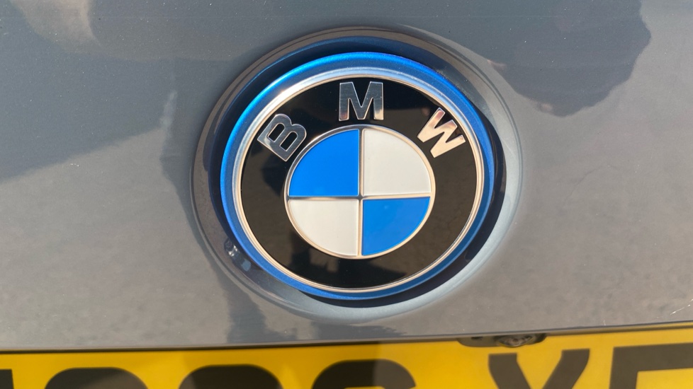 BMW iX1 150kW eDrive20 Shadow Edition 65kWh 5dr Auto Electric Estate - Image 37