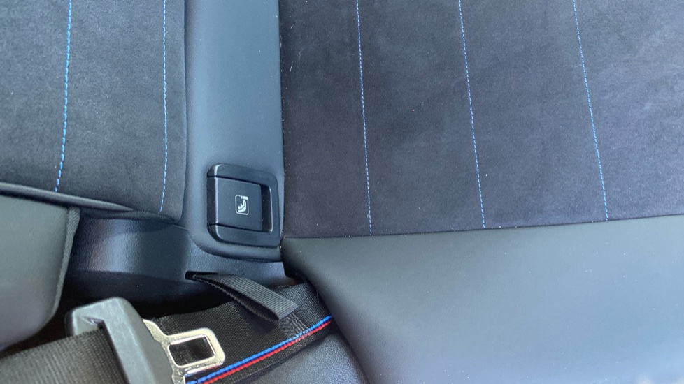 BMW iX1 150kW eDrive20 Shadow Edition 65kWh 5dr Auto Electric Estate - Image 42