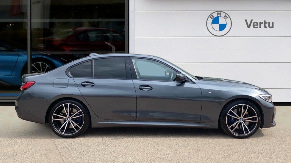 BMW 3 Series 320d MHT M Sport 4dr Step Auto Diesel Saloon - Image 3