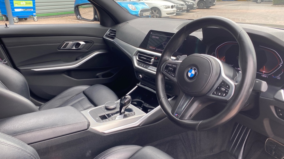 BMW 3 Series 320d MHT M Sport 4dr Step Auto Diesel Saloon - Image 6
