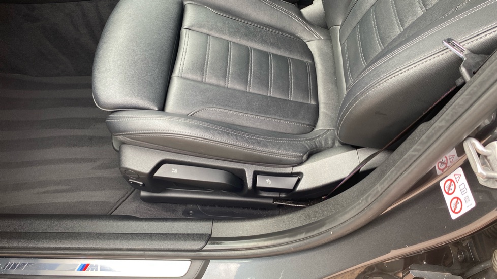 BMW 3 Series 320d MHT M Sport 4dr Step Auto Diesel Saloon - Image 31