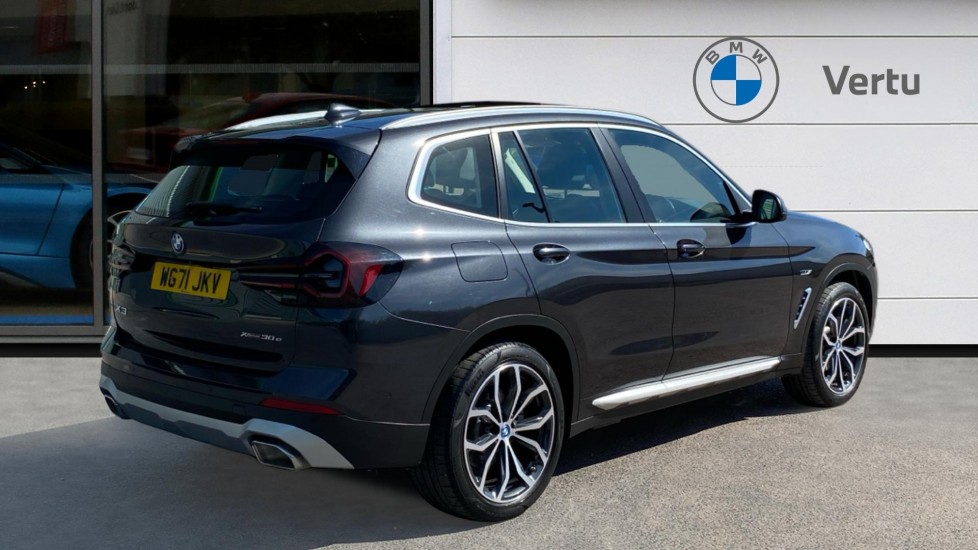 BMW X3 xDrive 30e xLine 5dr Auto Estate - Image 2