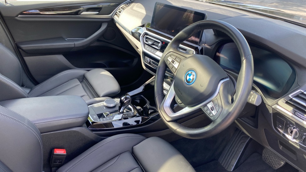 BMW X3 xDrive 30e xLine 5dr Auto Estate - Image 6