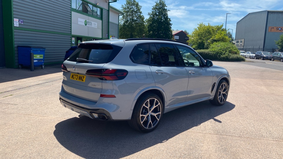 BMW X5 xDrive30d MHT M Sport 5dr Auto Diesel Estate - Image 27