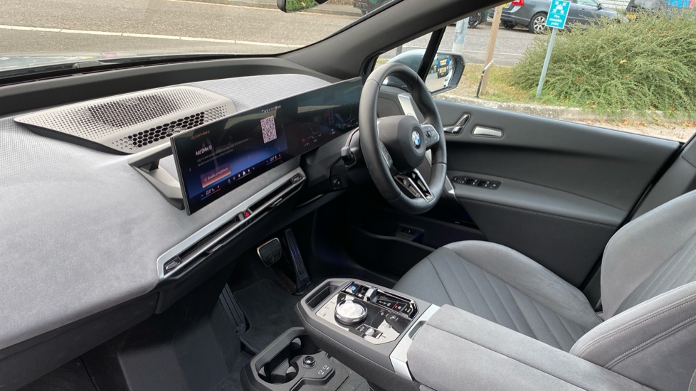 BMW iX 400kW xDrive60 M Sport 112kWh 5dr Auto [Tech/Pro] Electric Estate - Image 7