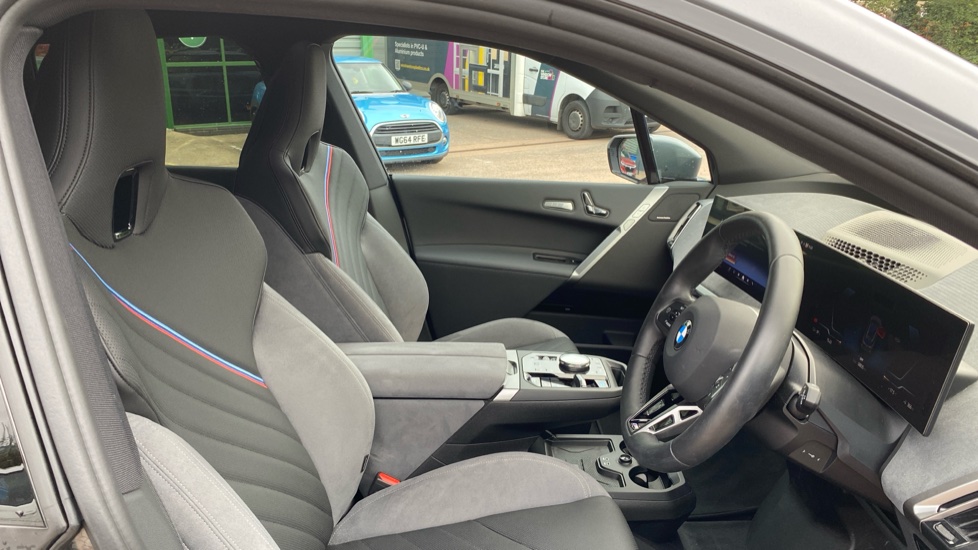 BMW iX 400kW xDrive60 M Sport 112kWh 5dr Auto [Tech/Pro] Electric Estate - Image 11