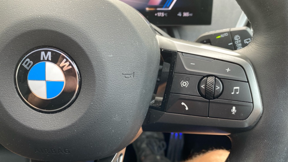BMW iX 400kW xDrive60 M Sport 112kWh 5dr Auto [Tech/Pro] Electric Estate - Image 18