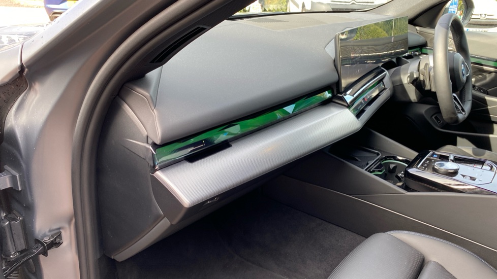 BMW i5 250kW eDrive40 M Sport Pro 84kWh 4dr Auto [Comf+] Electric Saloon - Image 35