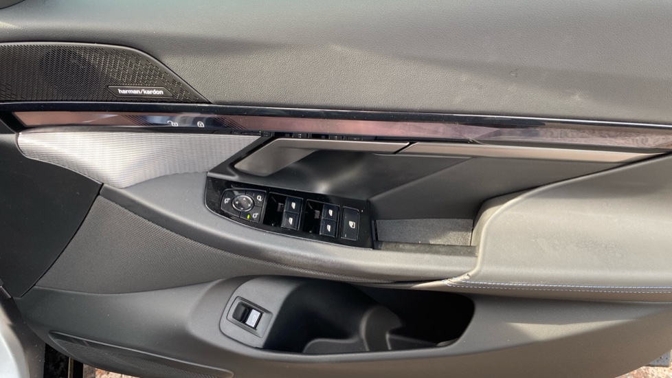 BMW i5 250kW eDrive40 M Sport Pro 84kWh 4dr Auto [Comf+] Electric Saloon - Image 47