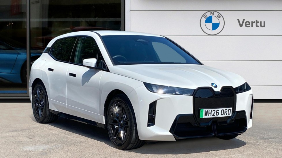 BMW iX 300kW xDrive45 M Sport 101kWh 5dr Auto Electric Estate - Image 1