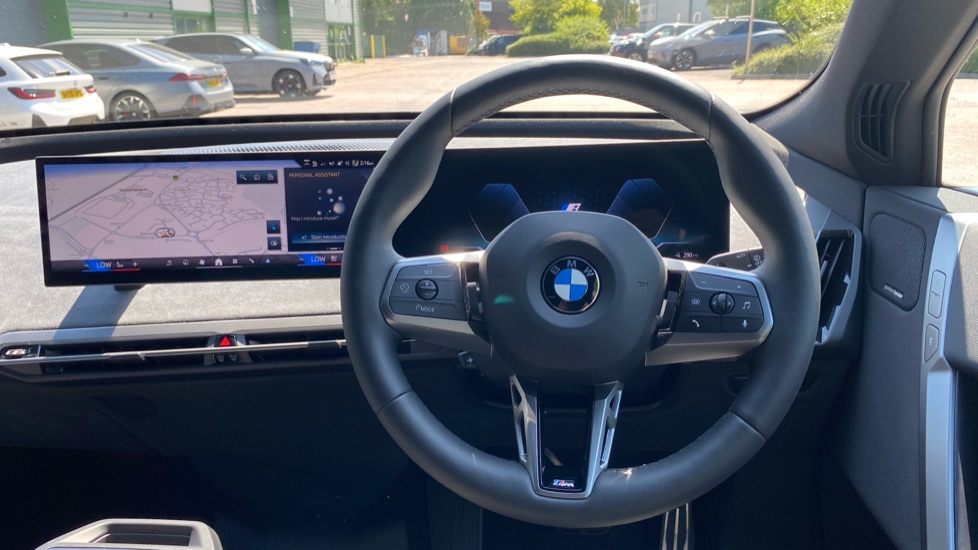 BMW iX 300kW xDrive45 M Sport 101kWh 5dr Auto Electric Estate - Image 5
