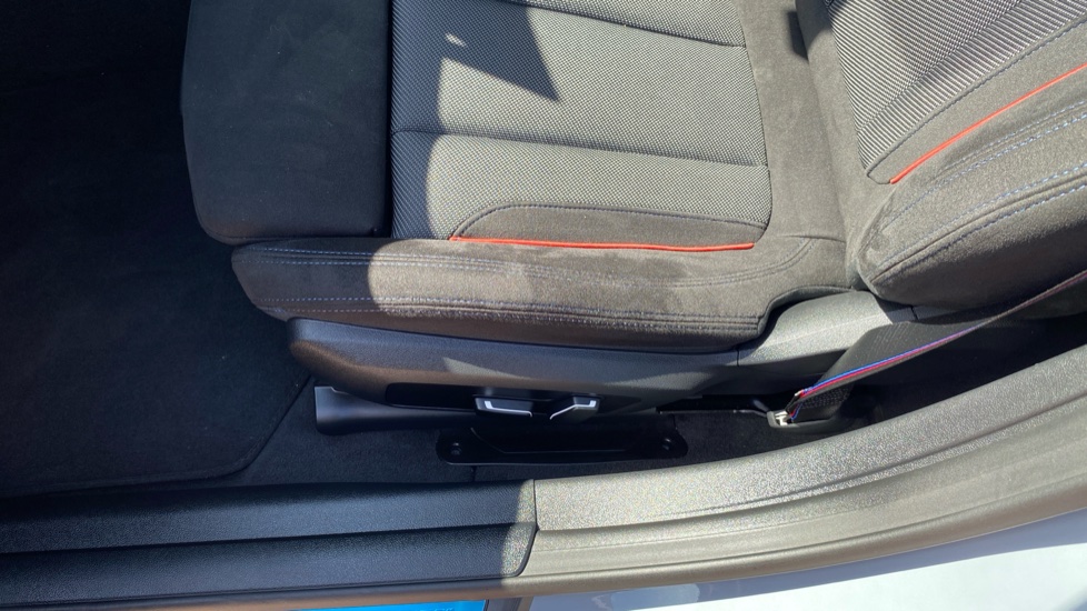 BMW 4 Series M440i xDrive MHT 392 2dr Step Auto [Tech/Pro Pack] Petrol Hatchback - Image 31