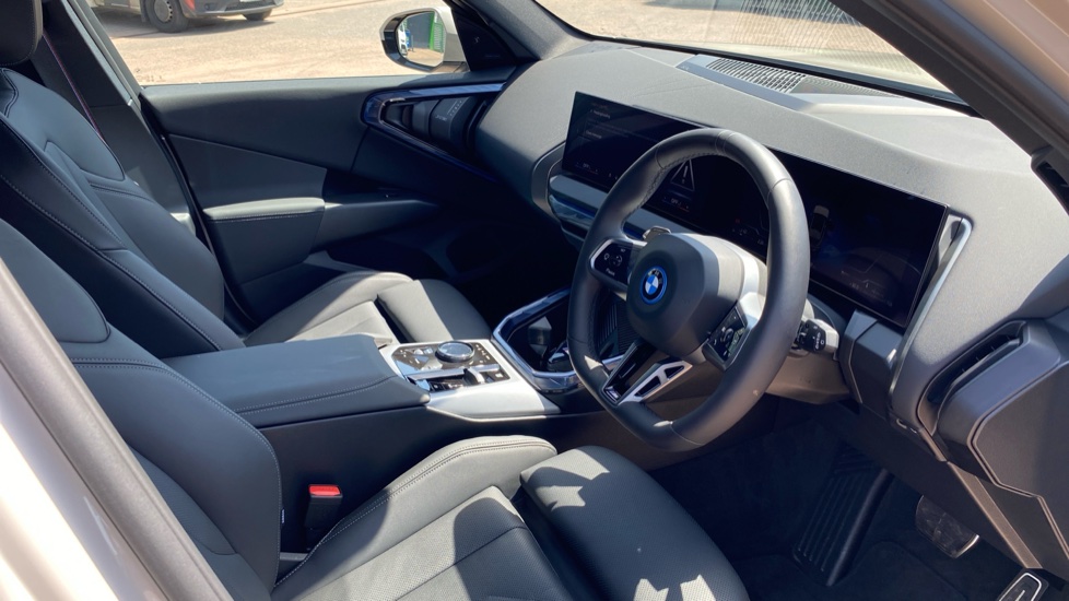 BMW X3 30e xDrive M Sport 5dr Auto Estate - Image 6