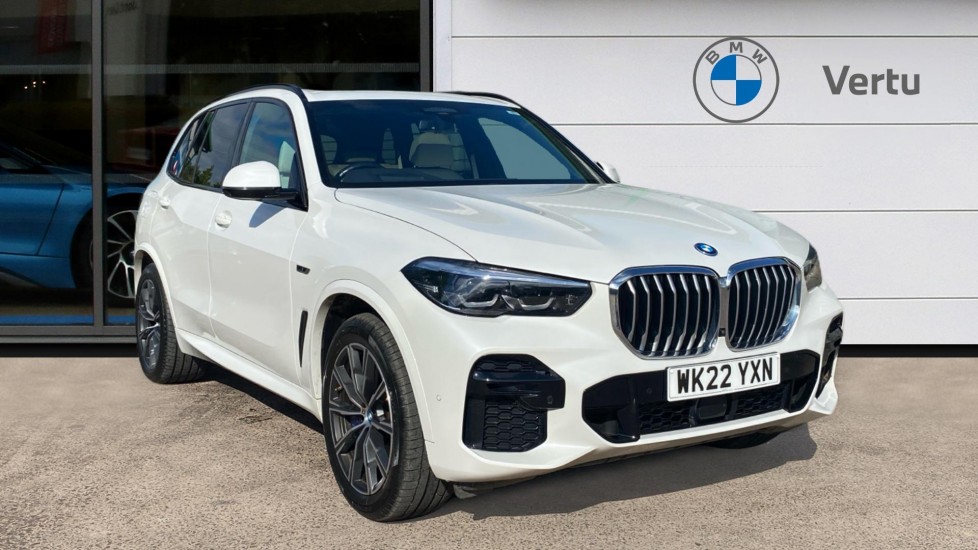BMW X5 xDrive45e M Sport 5dr Auto Estate - Image 1