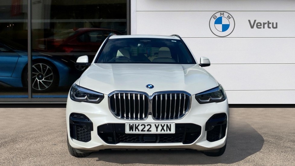 BMW X5 xDrive45e M Sport 5dr Auto Estate - Image 16