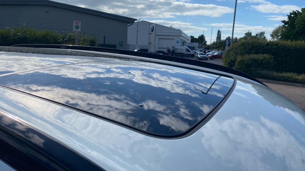 BMW X5 xDrive45e M Sport 5dr Auto Estate - Image 21