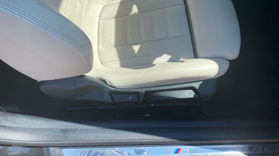 BMW 4 Series M440d xDrive MHT 2dr Step Auto Diesel Coupe - Image 38