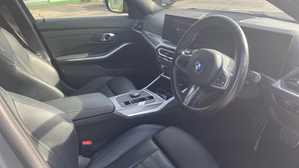BMW 3 Series 320i M Sport 4dr Step Auto Petrol Saloon - Image 6