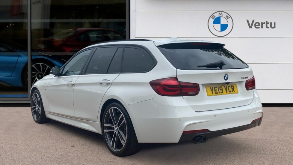 BMW 3 Series 320i M Sport 5dr Step Auto Petrol Estate - Image 2