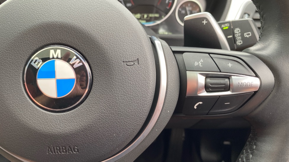 BMW 3 Series 320i M Sport 5dr Step Auto Petrol Estate - Image 18