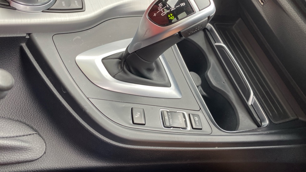 BMW 3 Series 320i M Sport 5dr Step Auto Petrol Estate - Image 19