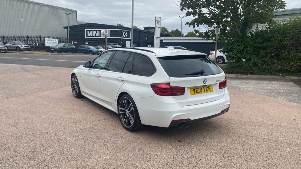 BMW 3 Series 320i M Sport 5dr Step Auto Petrol Estate - Image 26