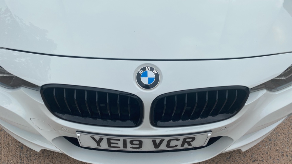 BMW 3 Series 320i M Sport 5dr Step Auto Petrol Estate - Image 29