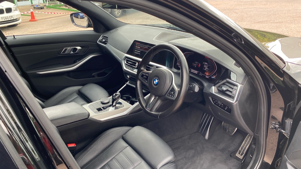BMW 3 Series 320i M Sport 4dr Step Auto [Pro Pack] Petrol Saloon - Image 6