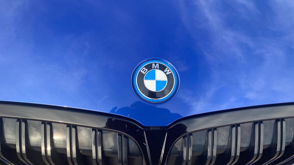 BMW 3 Series 330e M Sport 5dr Step Auto Estate - Image 30