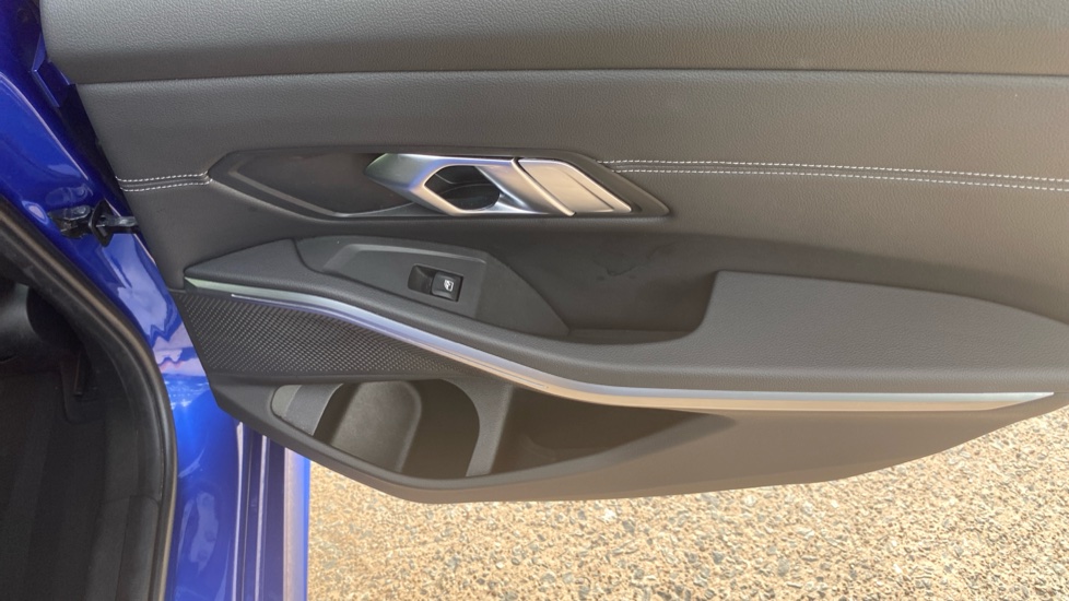 BMW 3 Series 330e M Sport 5dr Step Auto Estate - Image 39