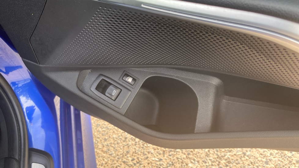 BMW 3 Series 330e M Sport 5dr Step Auto Estate - Image 44