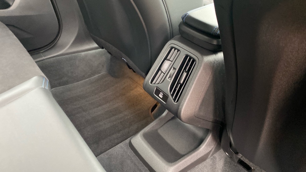 BMW X1 sDrive 20i MHT M Sport 5dr Step Auto Petrol Estate - Image 40