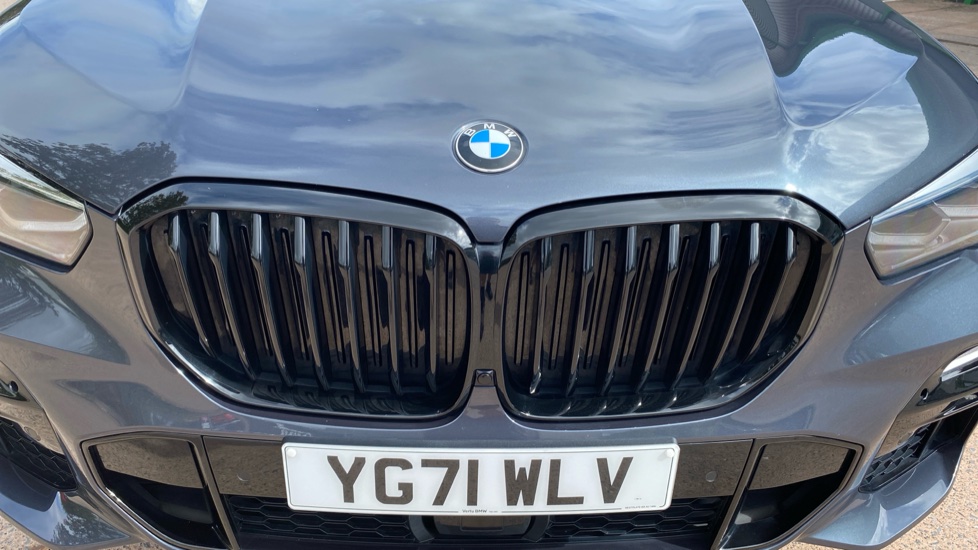 BMW X5 xDrive45e M Sport 5dr Auto Estate - Image 25
