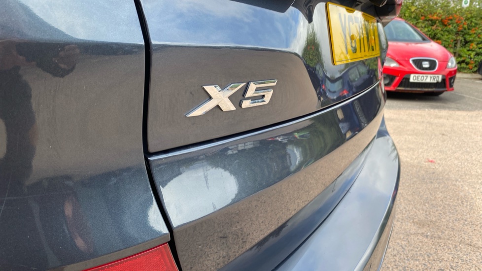 BMW X5 xDrive45e M Sport 5dr Auto Estate - Image 33